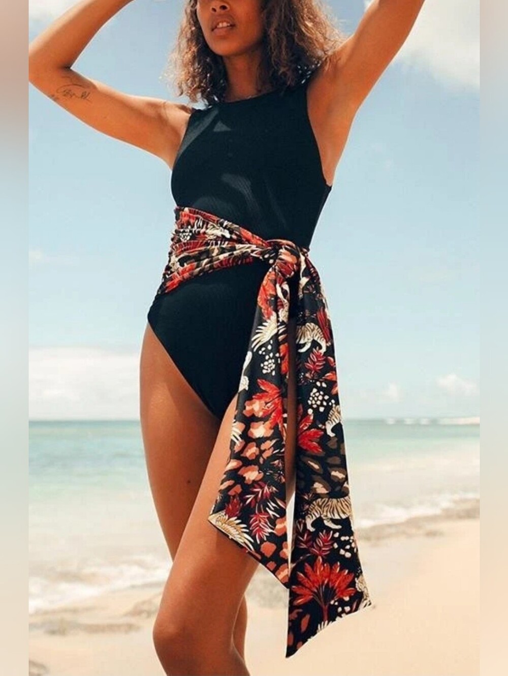 SAME LOS ANGELES Bridgette One Piece Swimsuit With Printed Waist Sash L